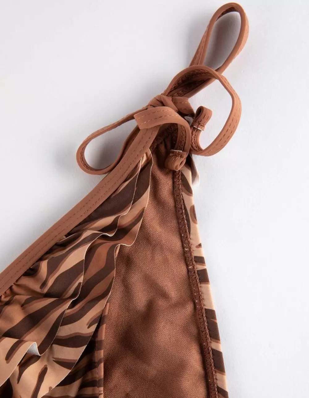 bikinibroekje__vetersluitingen_opzij_6-1.webp Cheap Ever Me Bikinibroekje - Vetersluitingen Opzij