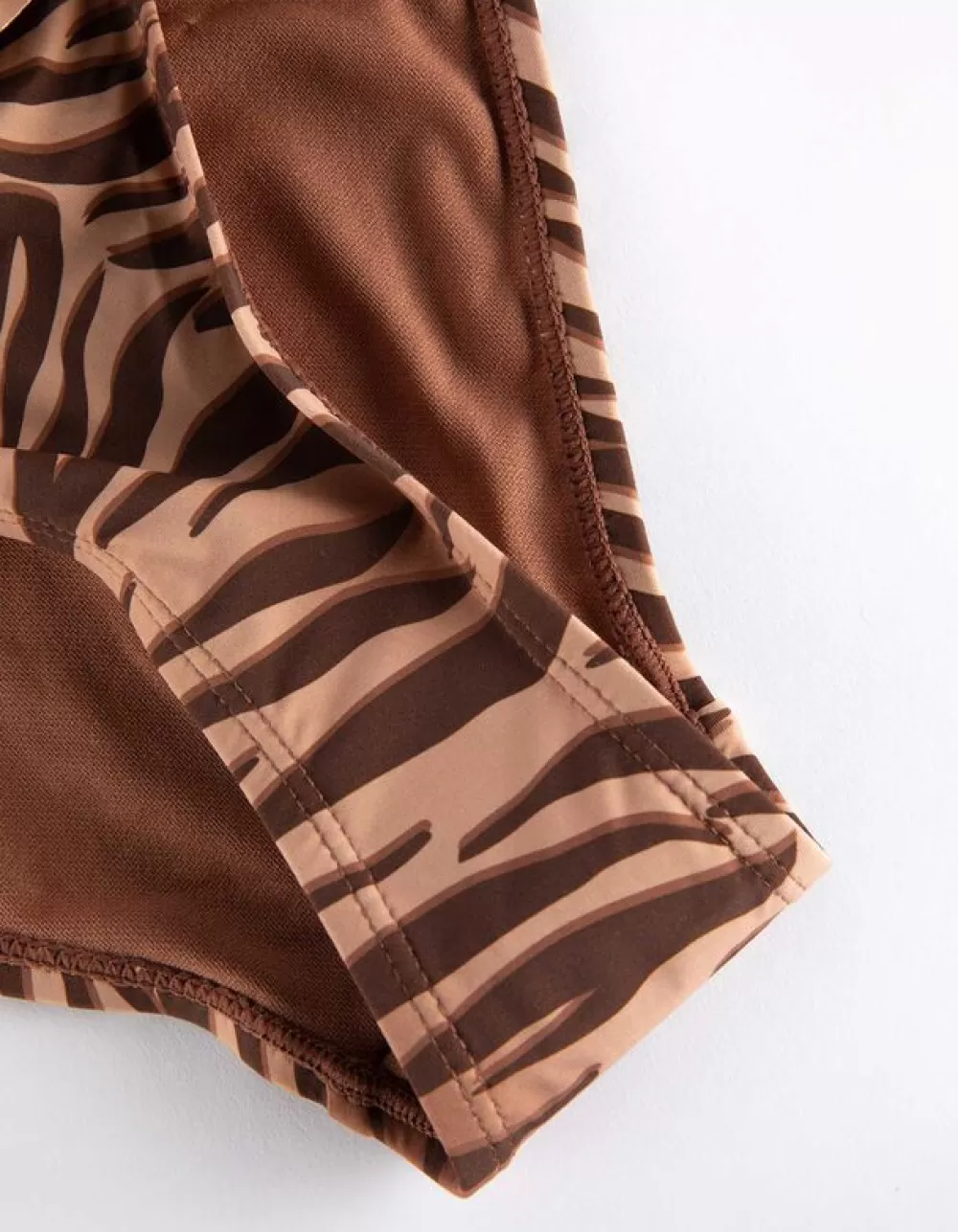 bikinibroekje__vetersluitingen_opzij_7.webp Cheap Ever Me Bikinibroekje - Vetersluitingen Opzij