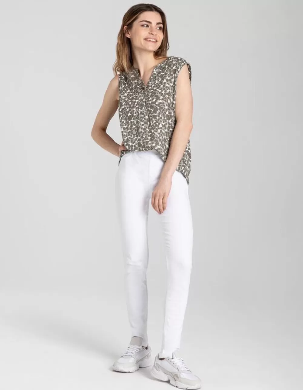 blouseshirt__lenzing_ecovero_5.webp New Ever Me Blouseshirt - Lenzing™ Ecovero™