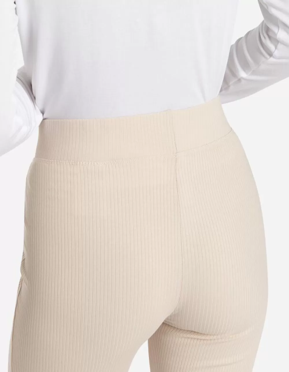 broek_met_uitlopende_pijpen__geribde_structuur_3-1.webp Hot Page One Broek Met Uitlopende Pijpen - Geribde Structuur