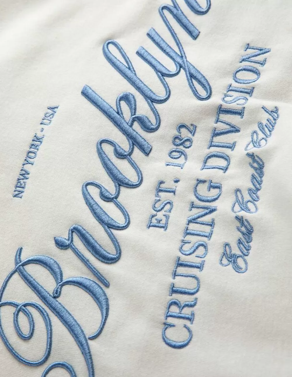 hoodie__borduursels_6.webp Fashion Page One Hoodie - Borduursels