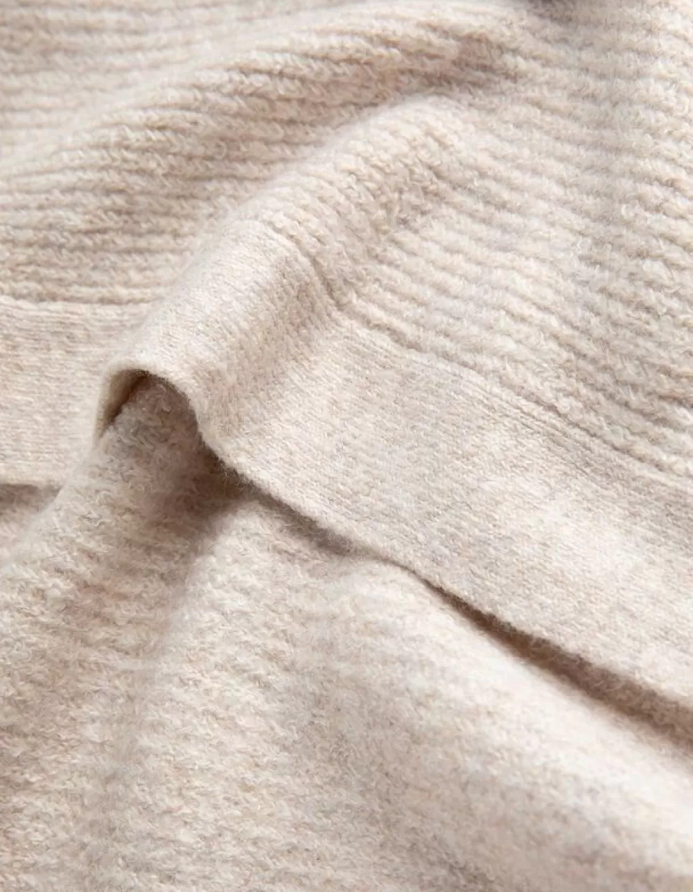 lang_vest__breigoed_6.webp Cheap Ever Me Lang Vest - Breigoed