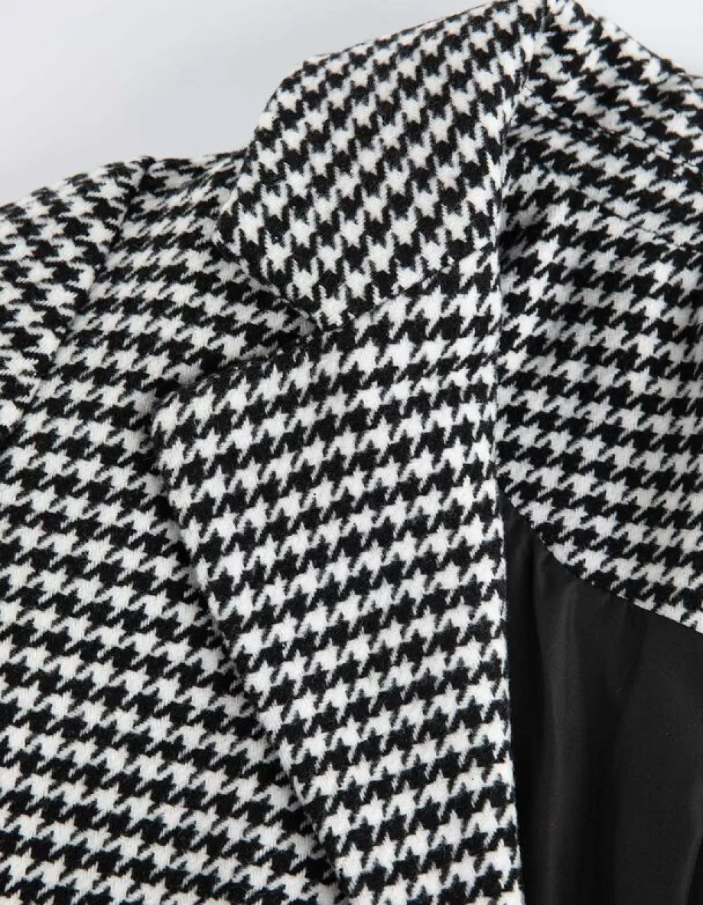 mantel__vhals_5.webp Cheap Ever Me Mantel - V-Hals