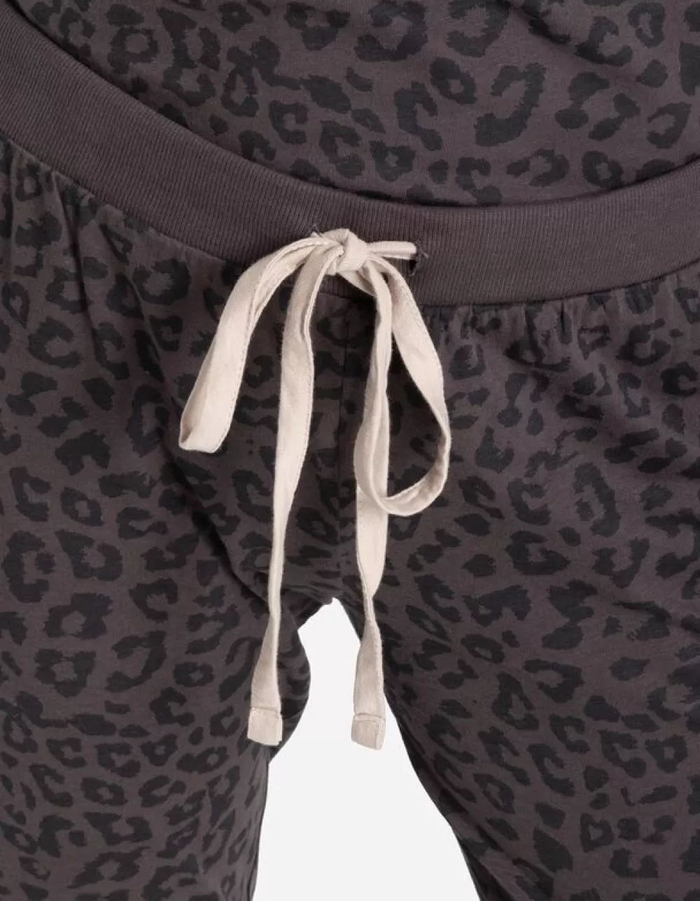 pyjamabroek__tunnelkoord_in_de_zoom_4-6.webp Outlet Flame Pyjamabroek - Tunnelkoord In De Zoom