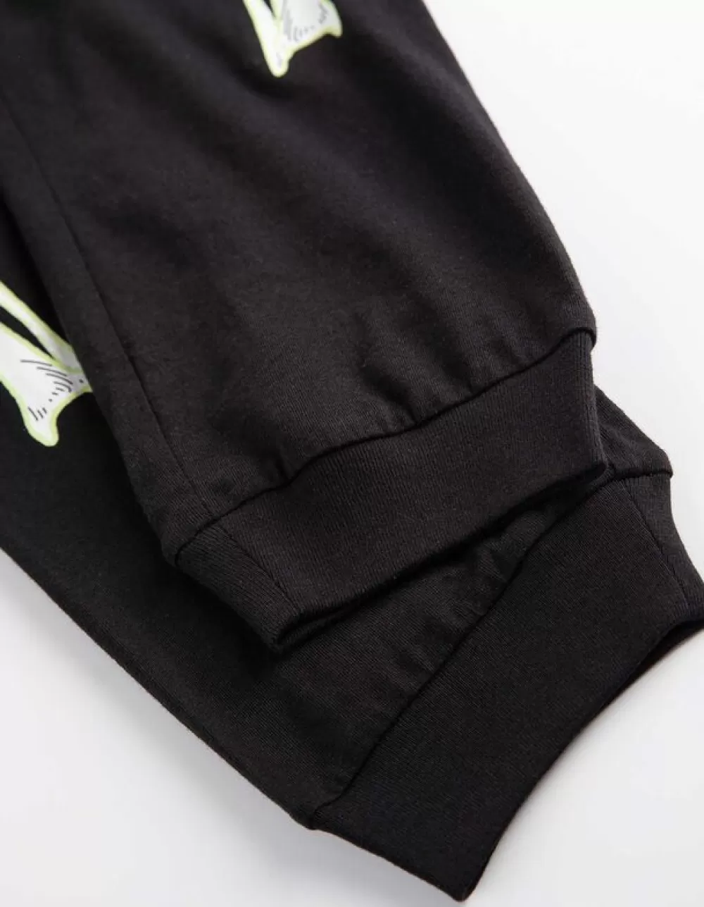 pyjamaset_bestaande_uit_shirt_met_lange_mouwen_en_broek__gloeit_in_het_donker_4.webp Cheap Dopodopo boys Pyjamaset Bestaande Uit Shirt Met Lange Mouwen En Broek - Gloeit In Het Donker