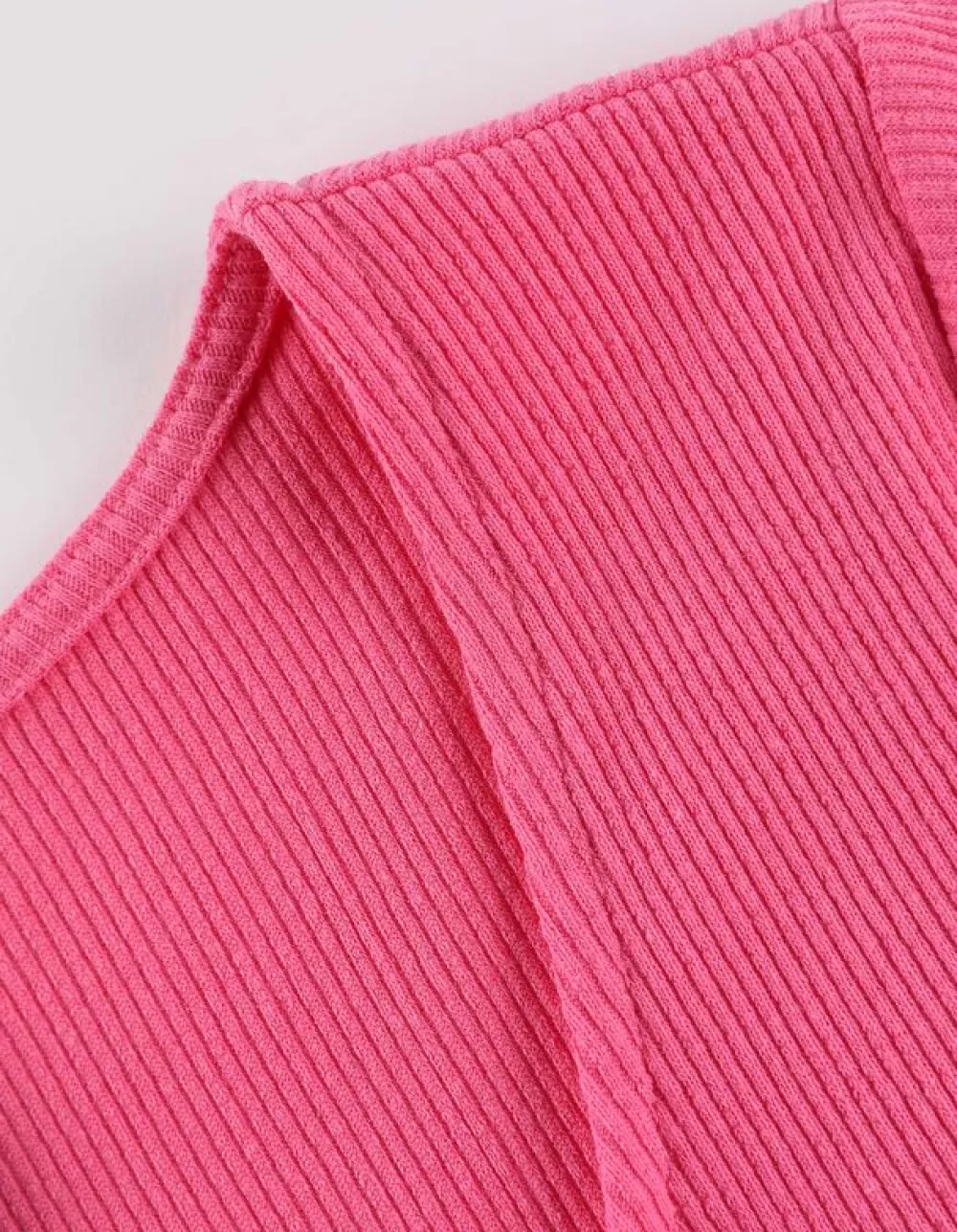 tshirt__hals_met_cutout_5-1.webp Best Sale Page One T-Shirt - Hals Met Cut-Out