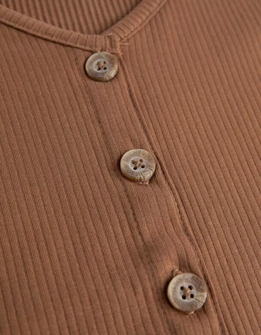 tshirt__knoopsluiting_6-1.webp Clearance Takko T-Shirt - Knoopsluiting