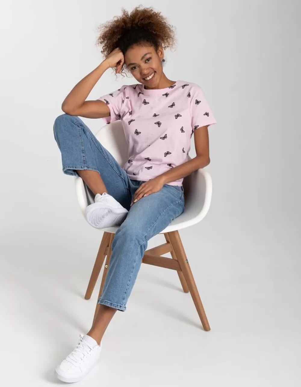 tshirt__motief_allover_4-2.webp Clearance Page One T-Shirt - Motief All-Over