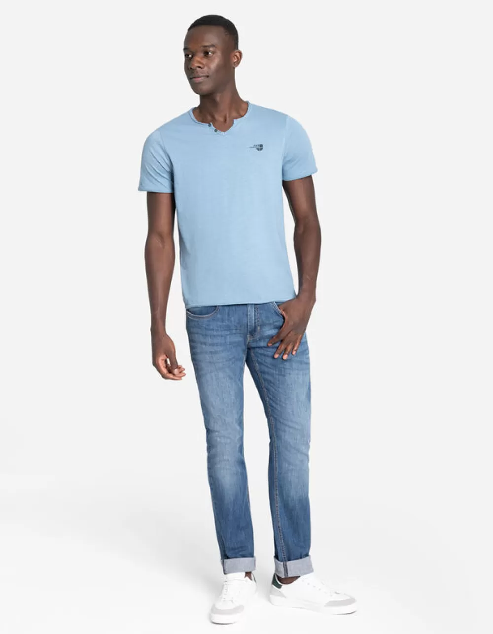 tshirt__ronde_hals_met_knoopjes_3-6.webp Discount Jean Pascale T-Shirt - Ronde Hals Met Knoopjes