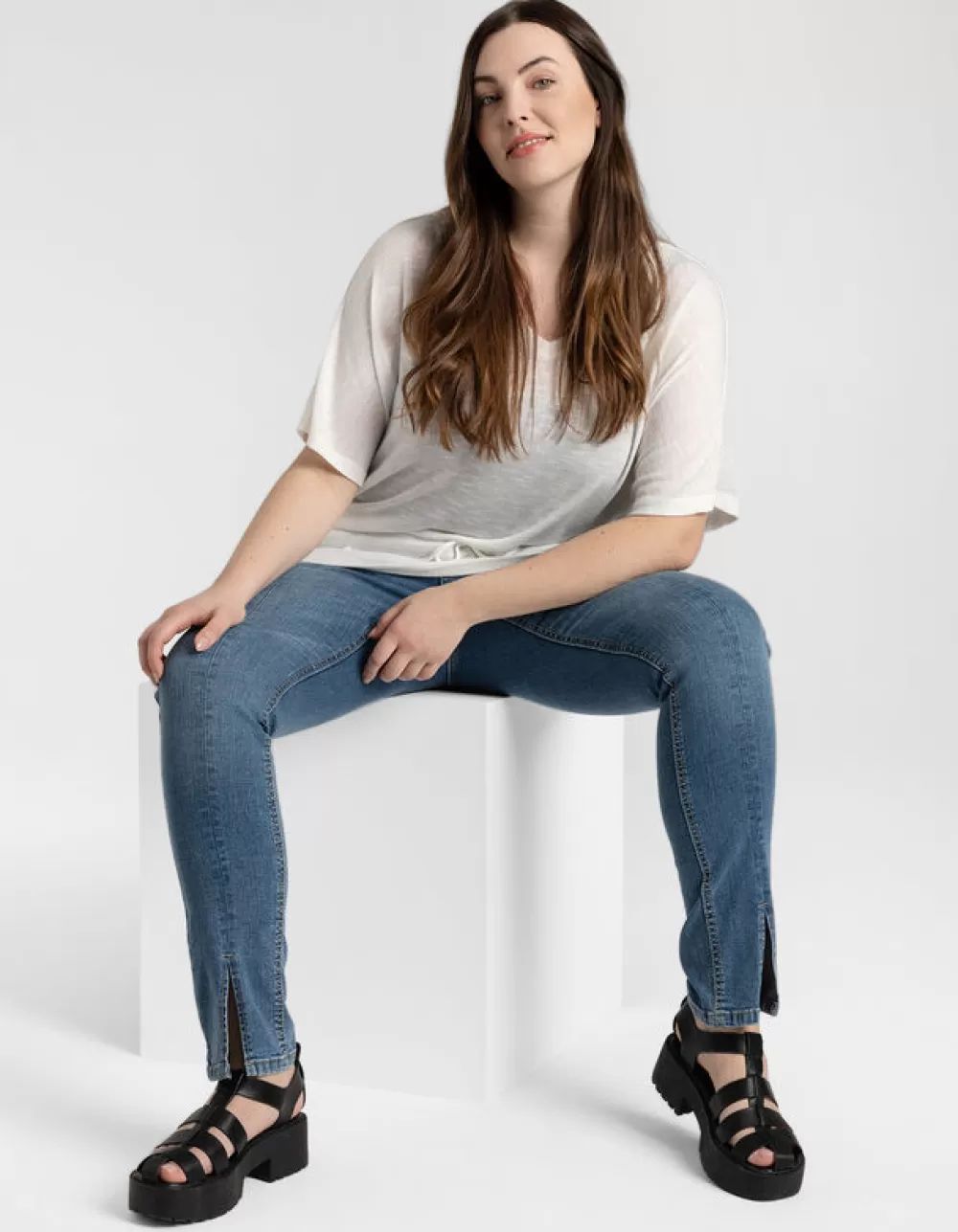 tshirt__verstelbare_zoom_4.webp Cheap Maxi Blue T-Shirt - Verstelbare Zoom